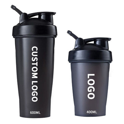 400 ml de acondicionamiento físico plástico negro gimnasio mezclador de batidora de taza de batidora de proteínas botella para versátil