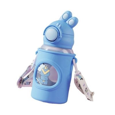 680 ml regalo personalizado oreja de conejo torcida botella de agua con tapa para niños viaje