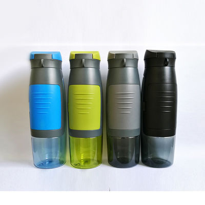 En stock Botella de agua potable de plástico portátil deportiva de 750 ml de capacidad con almacenamiento de tarjetas