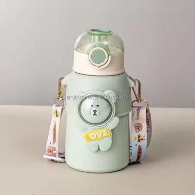 Taza de agua de paja para niños con aislamiento térmico con correa