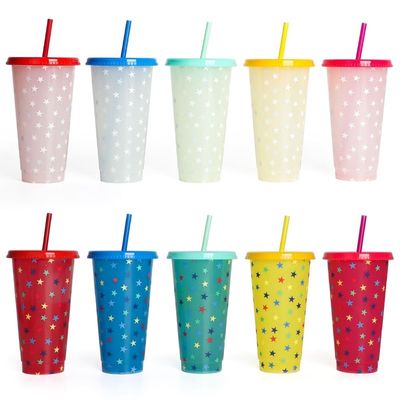 MUGS 24OZ Bebidas refrescantes de plástico sin BPA con tazas de cambio de color tapas y paja