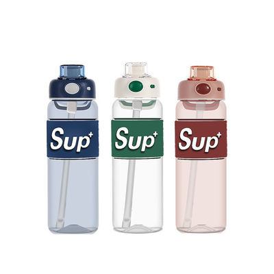 Revestimiento anticorrosión Equipado con una taza de agua de 650 ml y 780 ml de gran capacidad con paja y tapa