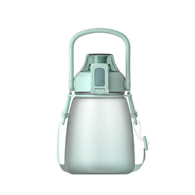 Alta apariencia Nivel de gran capacidad de plástico Red Sippy Cup Botella de agua para estudiantes
