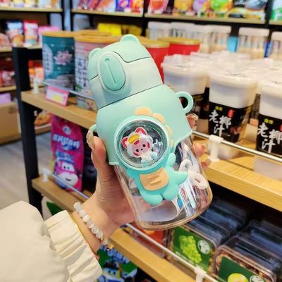 Taza de beber a prueba de fugas de 600 ml Reutilizable y colorida para la escuela de niños