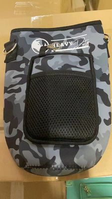 Fabricantes Manos de botellas de agua de neoprene de gran capacidad 2L con logotipo personalizado
