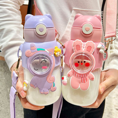 Bebida directa Gran capacidad Cartoon Bear Conejo Bottle de agua de plástico con paja
