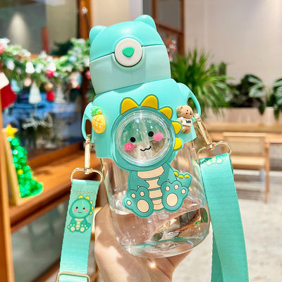 Bebida directa Gran capacidad Cartoon Bear Conejo Bottle de agua de plástico con paja