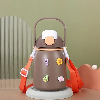 Botella de agua aislada de acero inoxidable de 800 ml de capacidad con tapa de tapa libre de BPA con paja