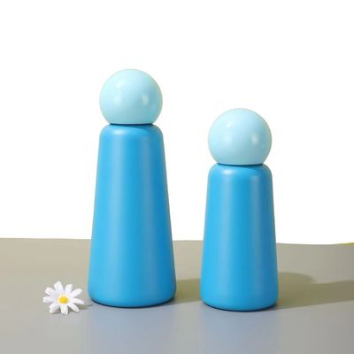 Botella de agua de acero inoxidable aislada con vacío de doble pared para actividades al aire libre