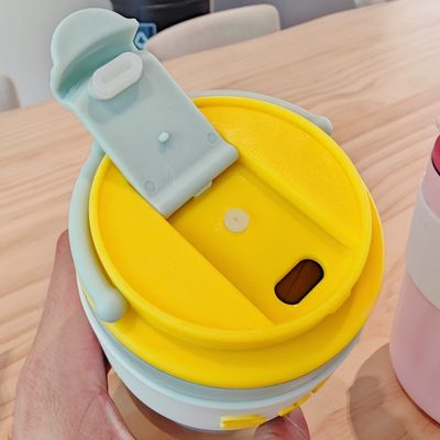 Botella de agua de acero inoxidable 304 con tapa de 420 ml Bebida directa y creativa portátil
