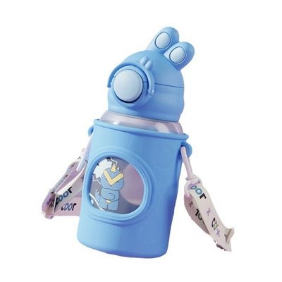Botella de agua escolar para niños con correa de diseño de dibujos animados y rendimiento aislante térmico