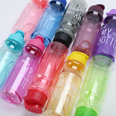 Deporte OEM Bebidas de plástico sin BPA Tazas de agua con correa para todos los entornos