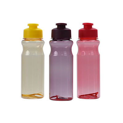 Deporte OEM Bebidas de plástico sin BPA Tazas de agua con correa para todos los entornos