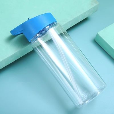Botella de bebida de verano transparente de diseño contemporáneo con infusor y logotipo personalizado