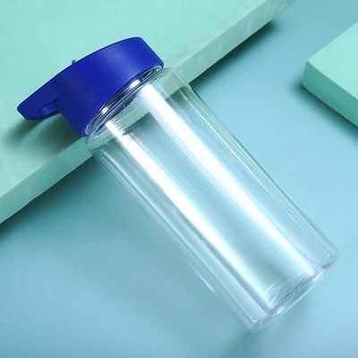 Botella de bebida de verano transparente de diseño contemporáneo con infusor y logotipo personalizado