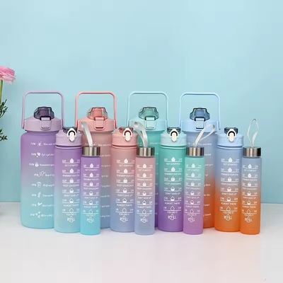 Logotipo personalizado Aceptable 3pcs Conjunto de botellas de agua de plástico deportivo de gran capacidad