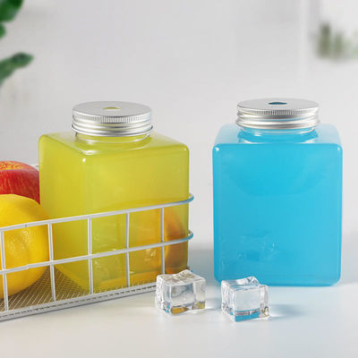 En stock 300ml / 500ml Botella de agua de plástico para el regalo de Navidad Diseño de muñeco de nieve encantador