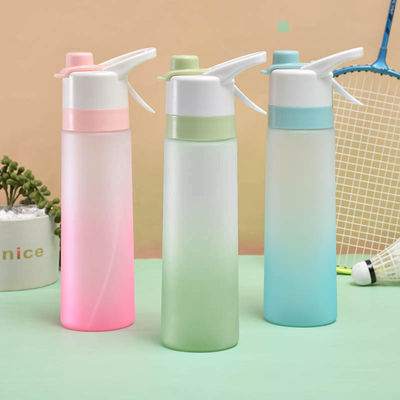 Personas Aplicables Adultos 750 ml Venta directa de taza de agua de plástico con paja