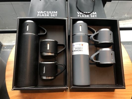 500 ml de vacío aislado de acero inoxidable de vacío botella de regalo con 3 tazas