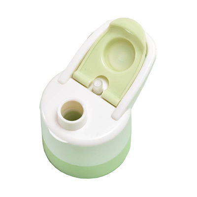 Vende directamente tazas de agua de plástico de deporte simple con capacidad de 750 ml
