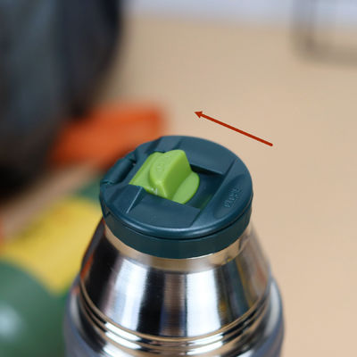 Conjunto de frasco de vacío de acero inoxidable de 680 ml perfecto para la promoción de negocios 3 tapas incluidas