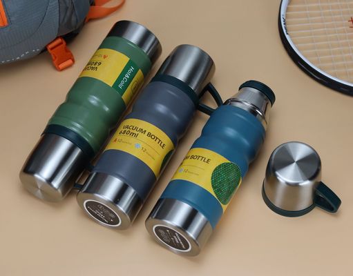 Conjunto de frasco de vacío de acero inoxidable de 680 ml perfecto para la promoción de negocios 3 tapas incluidas