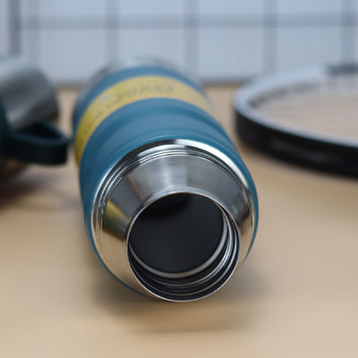 Rendimiento de aislamiento térmico 12-24 horas Flasco de vacío Set de regalo de taza térmica para todos