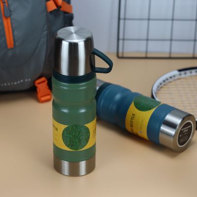 Rendimiento de aislamiento térmico 12-24 horas Flasco de vacío Set de regalo de taza térmica para todos