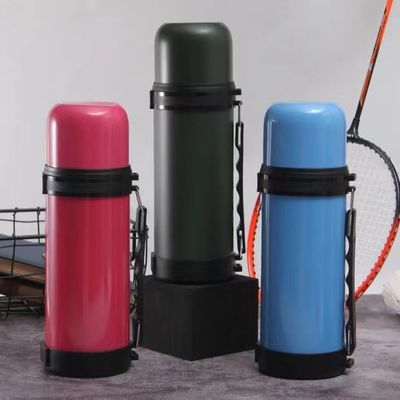 Botella de agua deportiva aislada al vacío portátil de acero inoxidable ecológica para todas las estaciones