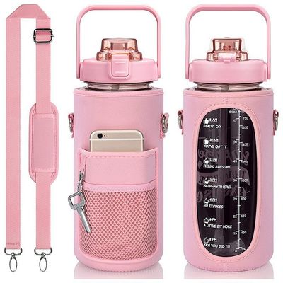 Botella de agua de 2 litros amigable para viajar con manga de almacenamiento y marcador de tiempo Diseño motivacional