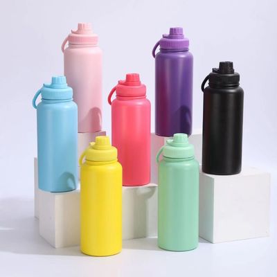 Botella de agua de acero inoxidable de 18 oz de gran capacidad para actividades al aire libre portátiles
