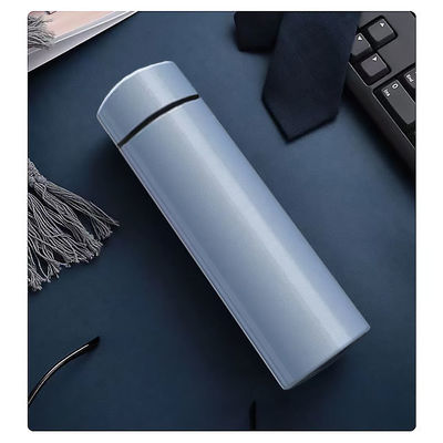 Taza inteligente Estudiantes masculinos y femeninos Taza de viaje de café de vacío sostenible con tapa