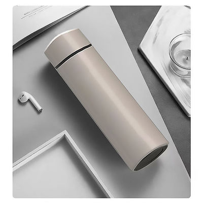 Taza inteligente Estudiantes masculinos y femeninos Taza de viaje de café de vacío sostenible con tapa