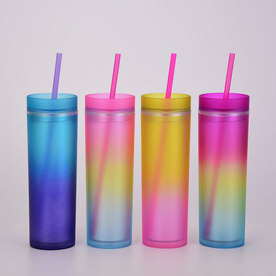 Botella de agua de plástico de tipo paja razonable con tapa láser Compatible y oferta