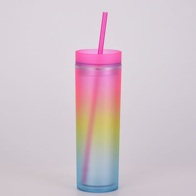 Botella de agua de plástico de tipo paja razonable con tapa láser Compatible y oferta