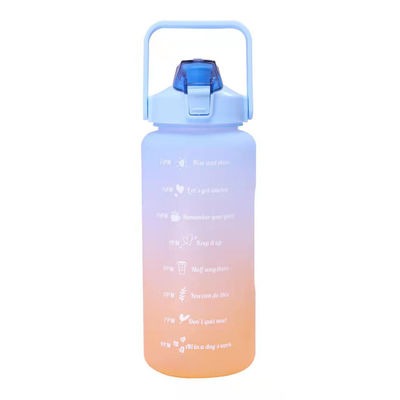 Botella de agua motivacional con marcador de tiempo y paja para actividades al aire libre