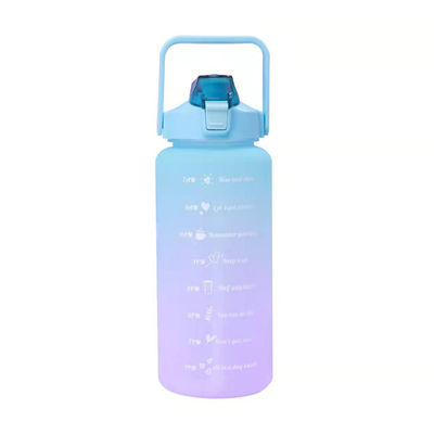 Botella de agua motivacional con marcador de tiempo y paja para actividades al aire libre