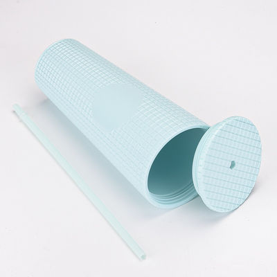 Botella de agua de plástico minimalista para bebidas alcohólicas con recubrimiento anticorrosión