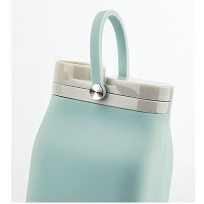 Botella de agua plegable de silicona plegable con paja Color personalizado aceptable