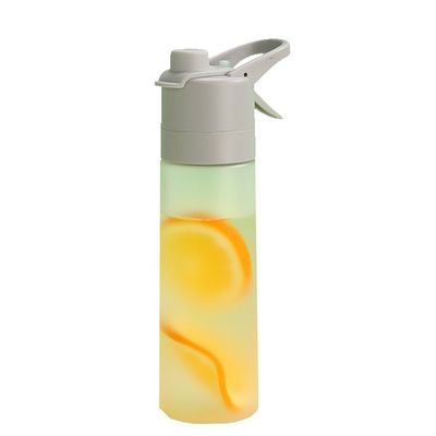 Botella de agua de pulverización aislada de plástico de doble pared PC para deportes en bicicleta al aire libre