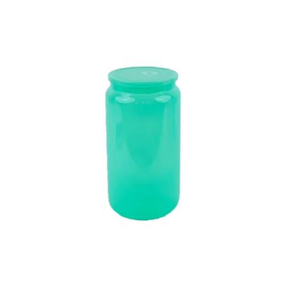 Botella de vidrio para beber 16 oz colorido de moda de forma portátil para agua de frutas gratis