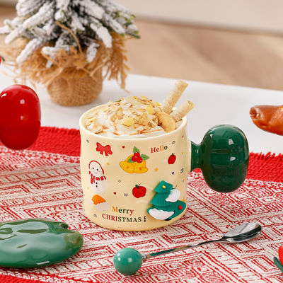 Sublimación Taza de cerámica personalizada con tapa y cuchara Regalo de taza de Navidad 3D de alta belleza