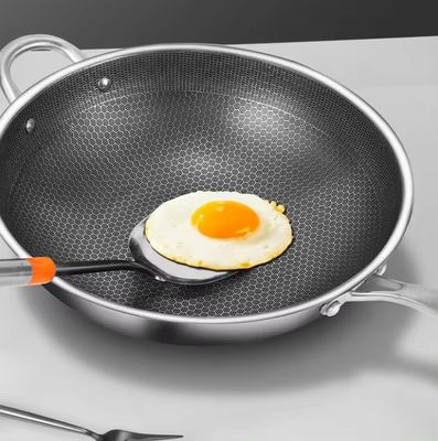 32cm 34cm Wok Pot antiadherente con tapa de vidrio hecha de acero inoxidable antibacteriano 304