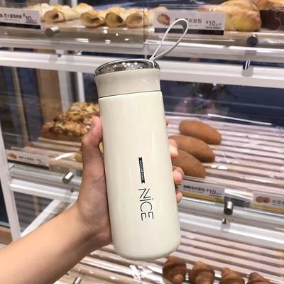 Uso versátil Situación Botella de agua de vidrio Adecuada para café Agua Leche y más