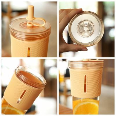 En verano es imprescindible 700 ml de jugo limpio sin BPA Botella de agua potable con manga de paja