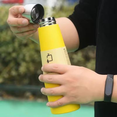 Botella de vacío de acero inoxidable para deportes botella de agua recubierta en polvo de 18 oz personalizable