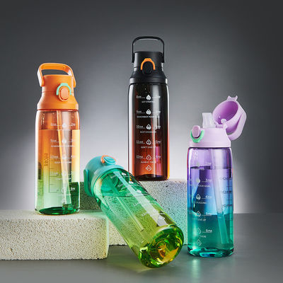 Bebida directa de plástico de color gradiente 750ml Botella de agua deportiva portátil para viajes