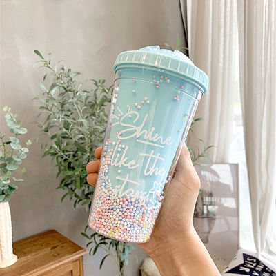 Creativo helado de doble pared 550ml vasos de plástico con paja de color personalizado para el unisexo