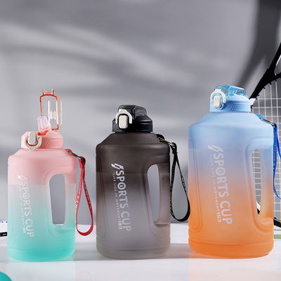 Botella de agua deportiva de gimnasio libre de BPA de gran capacidad