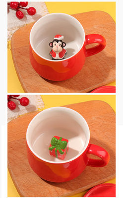 Taza de café de cerámica personalizada de 350 ml con tapa y mango en diseño minimalista para fiestas navideñas